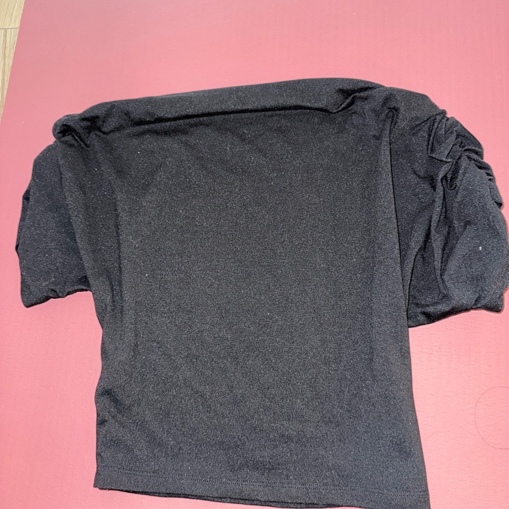 Black Off-Shoulder Top - Picture 6 of 6